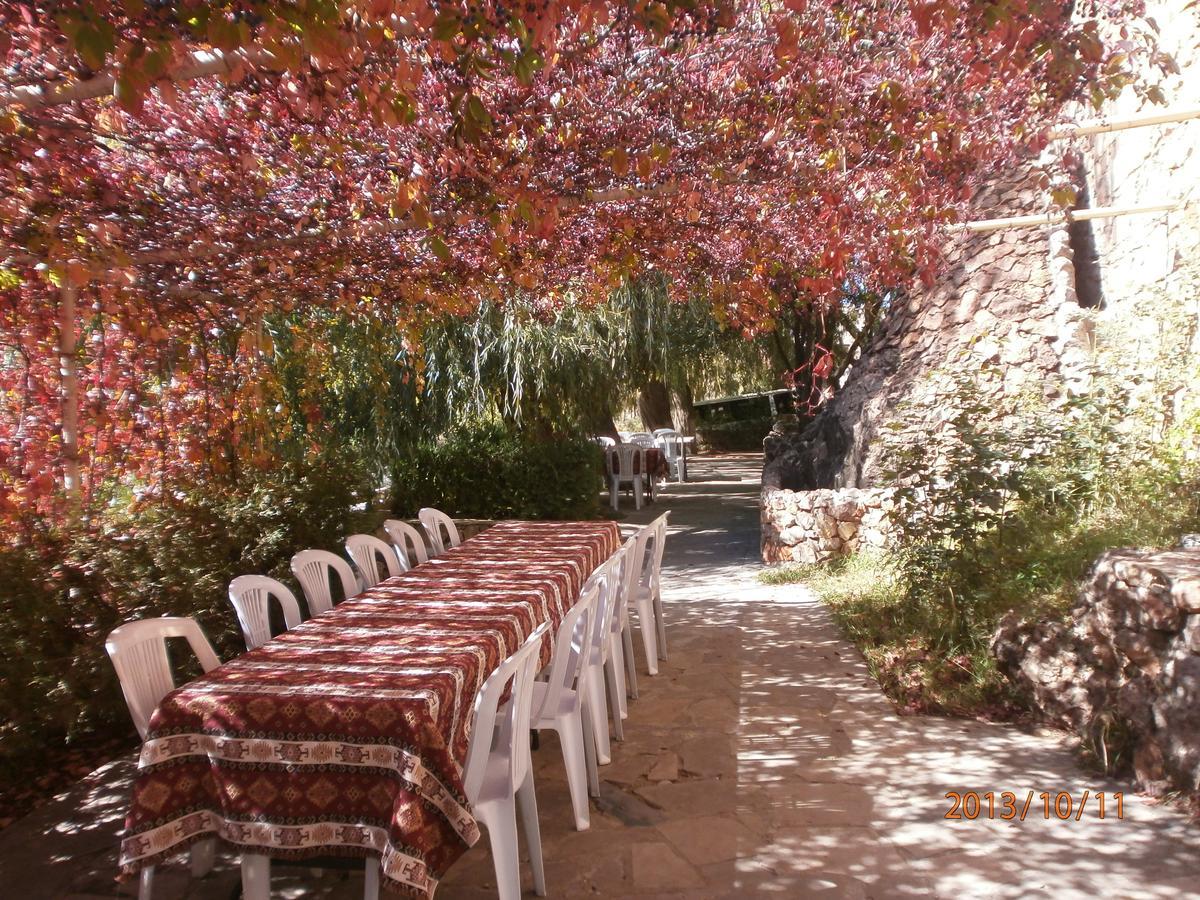 Noravank'S Hotel Areni エクステリア 写真